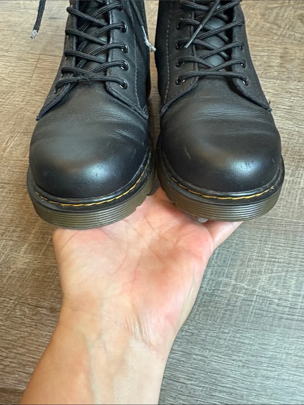 Dr. Martens Junior 1460 Softy T Leather Lace Up Boots Men’s 4/W5 Black